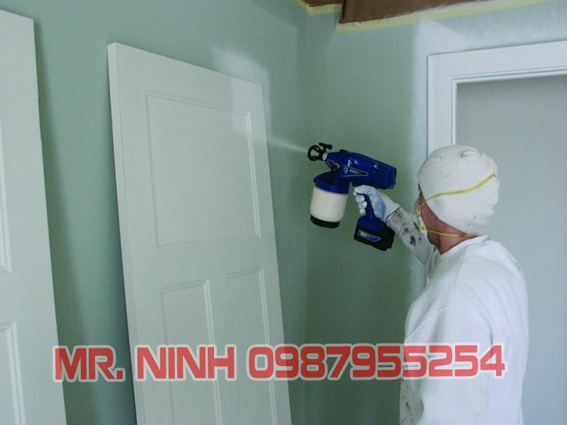 Dịch vụ sơn cửa gỗ bóng đẹp tại Hà Nội